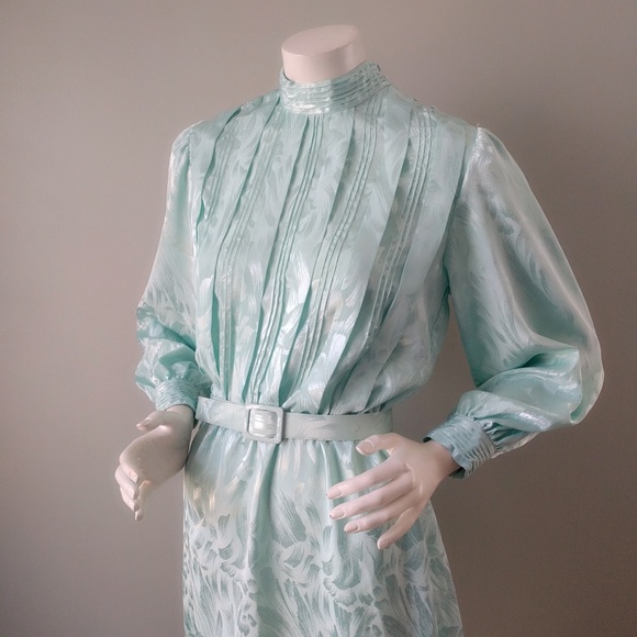 Vtg Mint Green Silky Brocade Sexy Secretary Dress - Picture 3 of 6